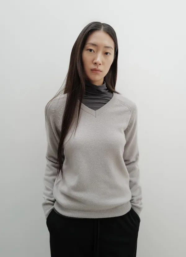 Pure Cashmere V-Neck Knit / Gray