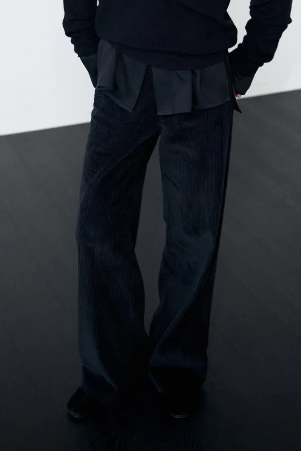 Jelo Corduroy Pants (Black)