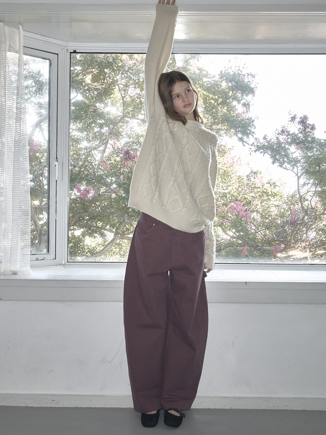 쏘이르 CURVED COTTON PANTS - PURPLE 상품 이미지 2