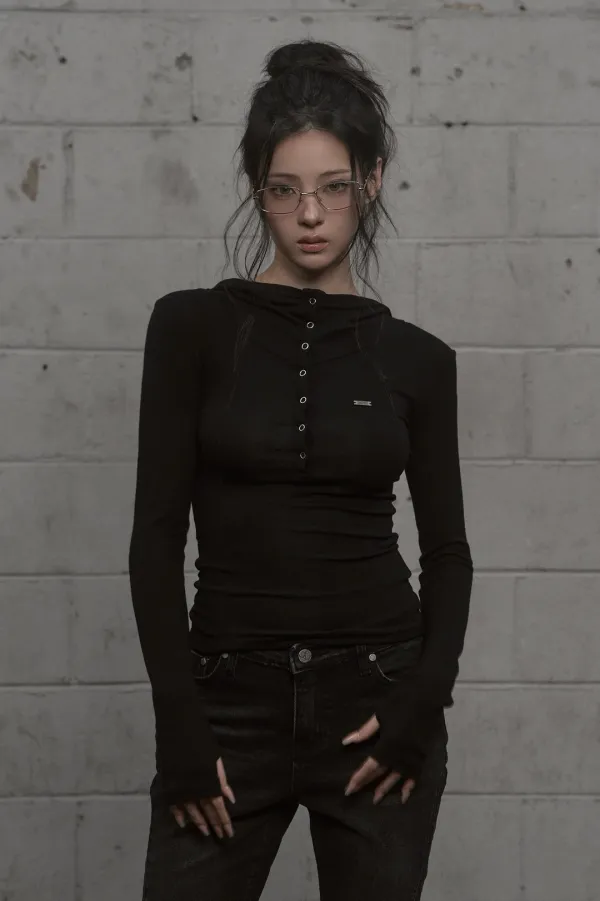 High-neck Hooded Top (black)