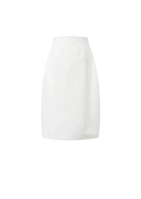 curved silhouette skirt, white