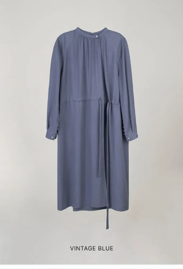 HALF NECK SHIRRING DRESS_VINTAGE BLUE