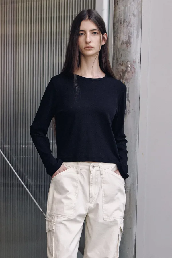 alldy golgi tee - black