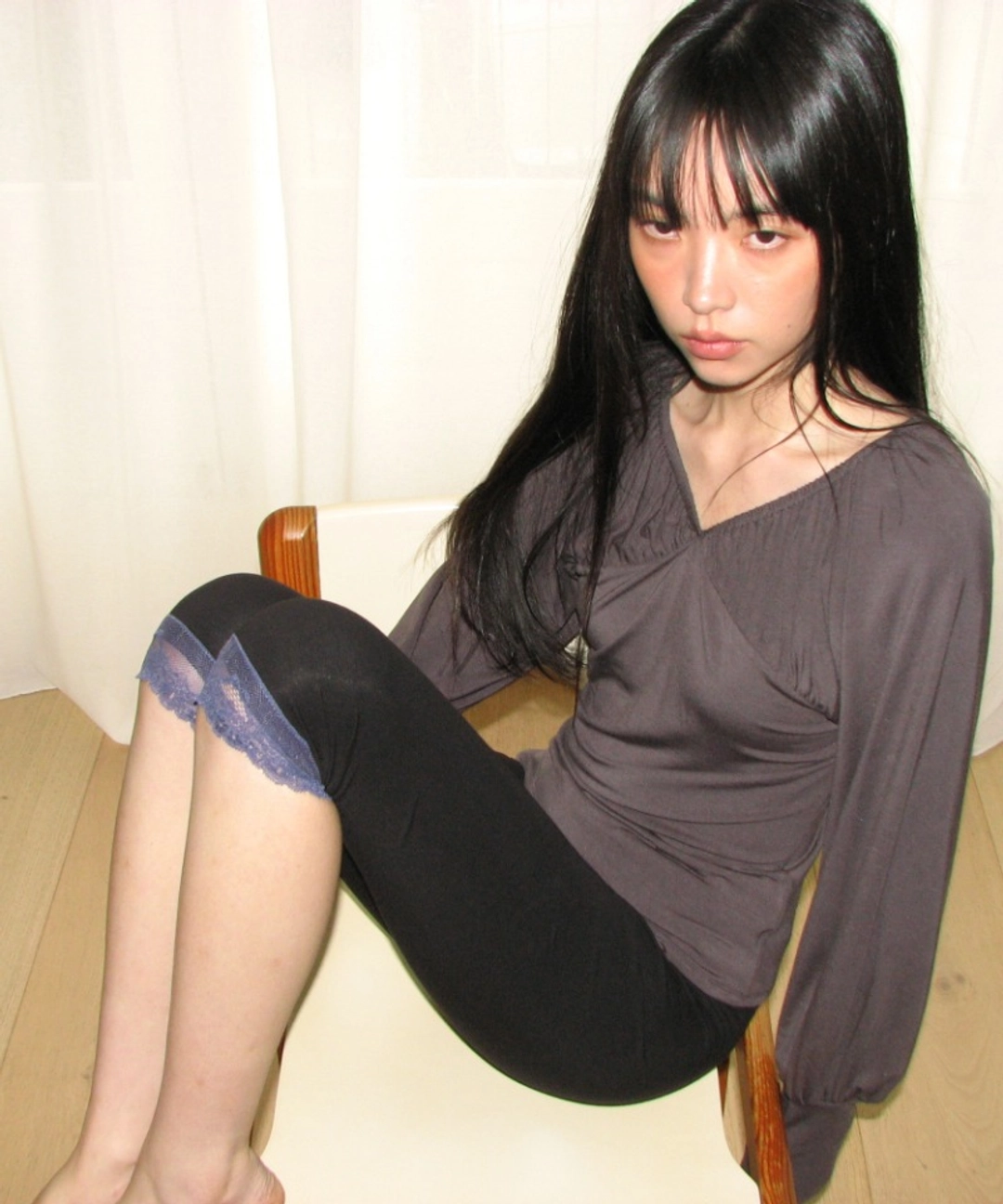 니히 Ribbon shirring tee (Charcoal) 상품 이미지 3