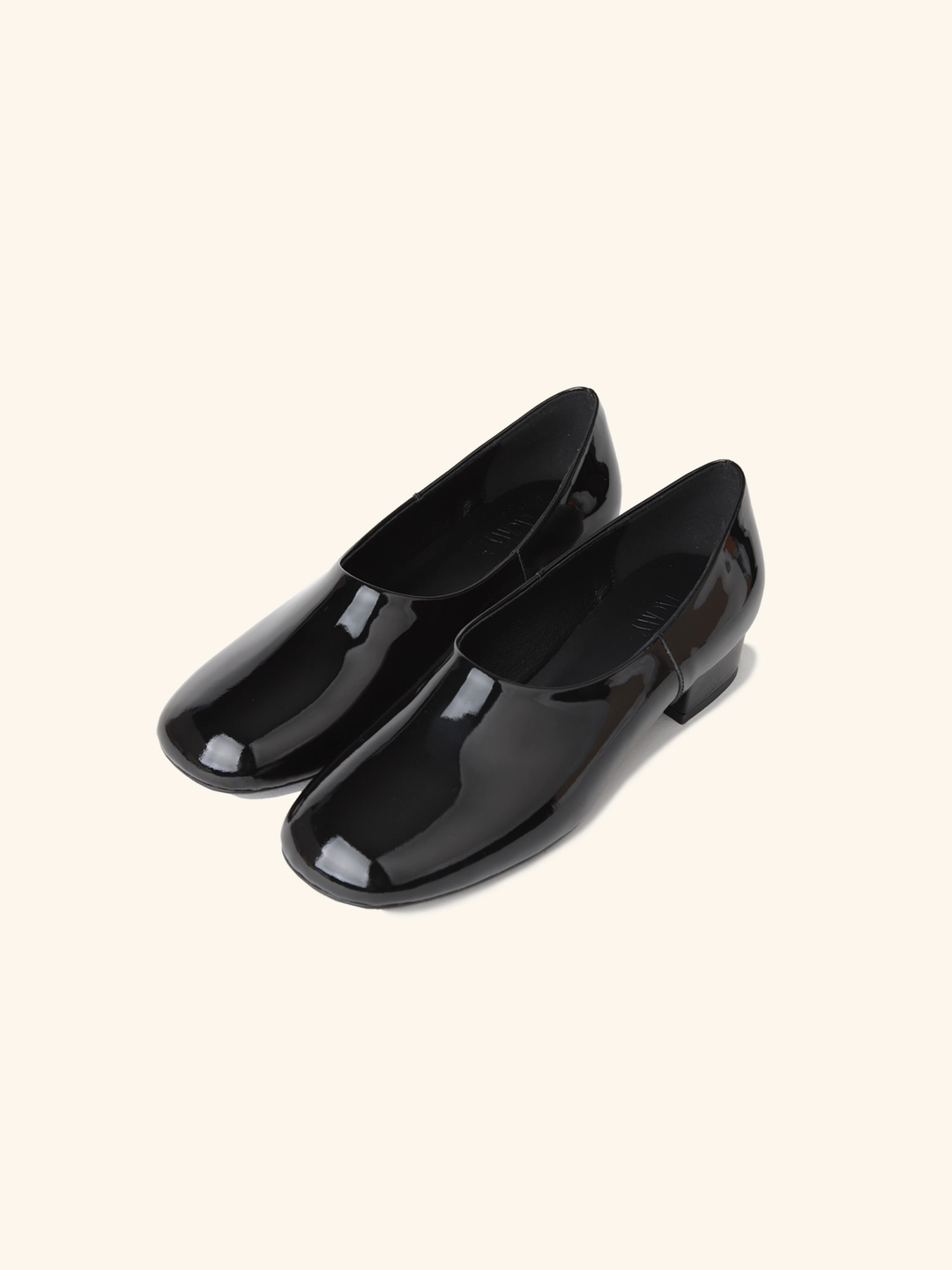 러브듀이 GLOVE loafer / 블랙(유광) 상품 이미지 1
