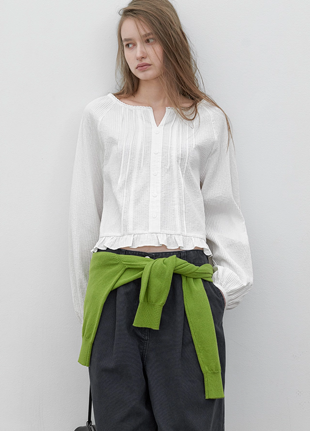 아뜰리에 나인 (BL-4439)LACE PINTUCK BLOUSE 상품 이미지 2