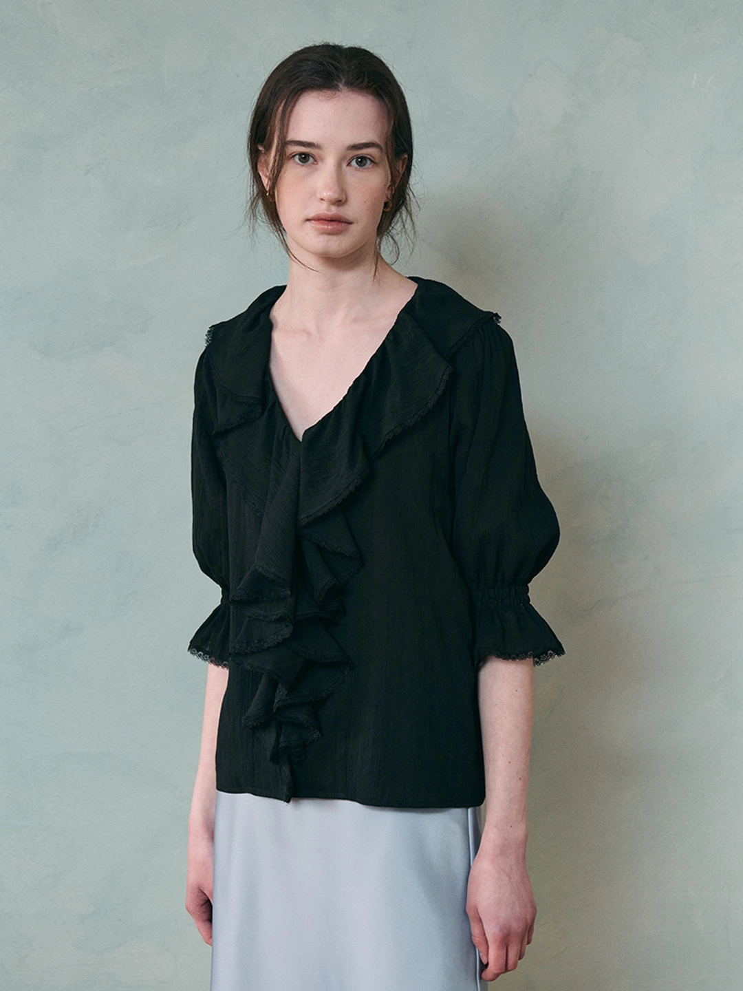 르니나 AMELIE frill puff blouse_black 상품 이미지 1