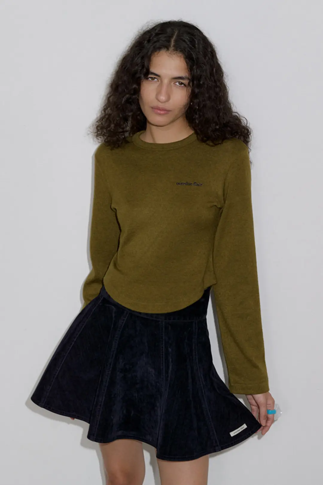 오버듀플레어 LINE CROP T-SHIRTS_OLIVE 상품 이미지 2