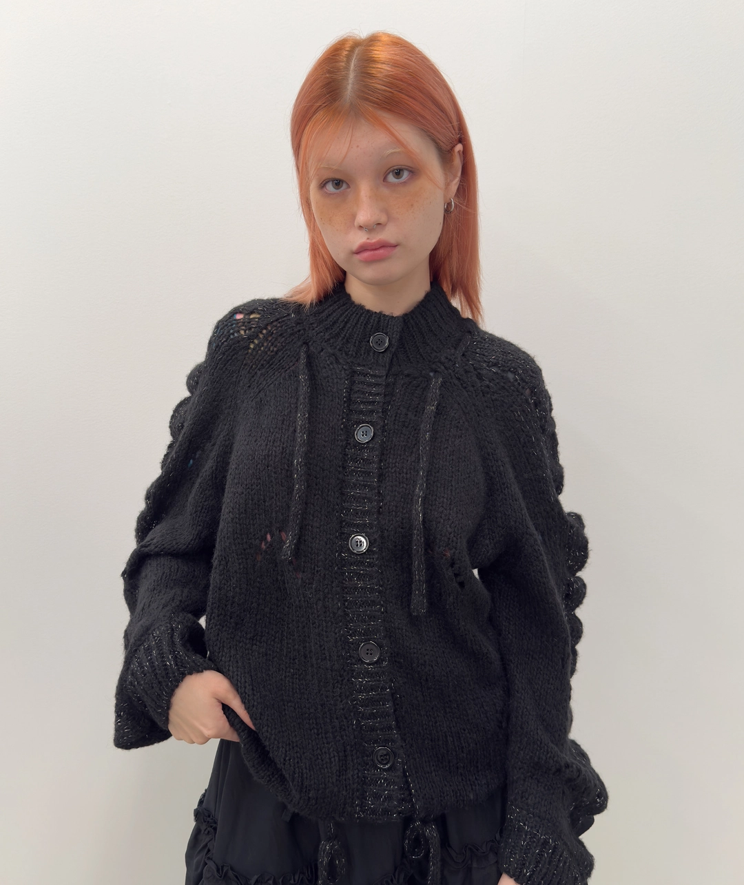 타입서비스 Glittered Knit Strap Cardigan [Black] 상품 이미지 2