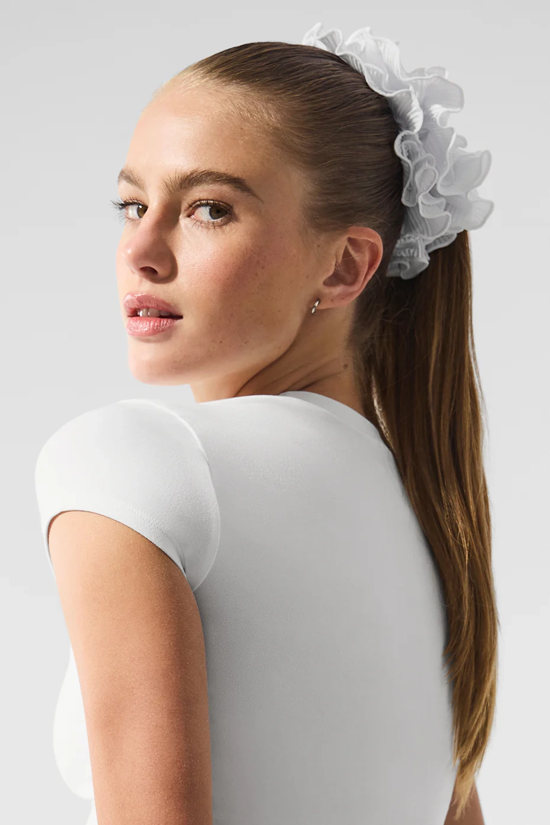 알로요가 Micro Plisse Oversize Scrunchie - White 상품 이미지 3