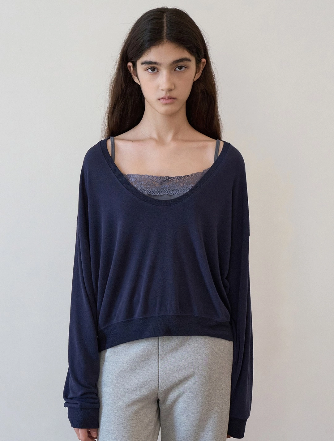 로에일 Deep U-neck MTM_Navy 상품 이미지 1