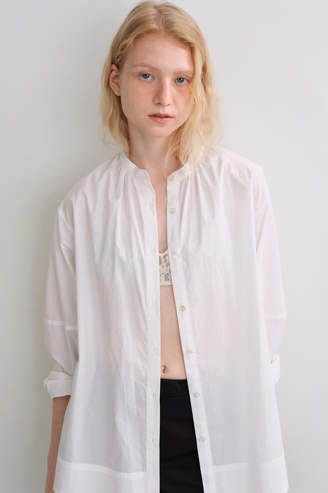 블랭크공삼 cotton belted shirring shirt (white) 상품 이미지 2