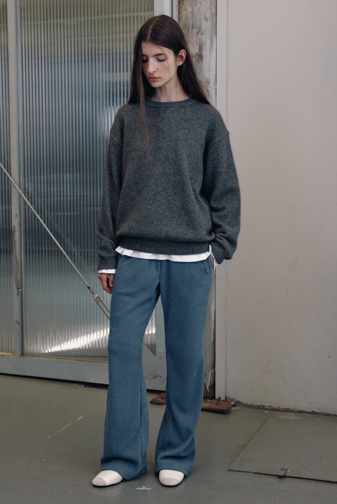 브렌다 브렌든 raccoon soft knit - charcoal 상품 이미지 2