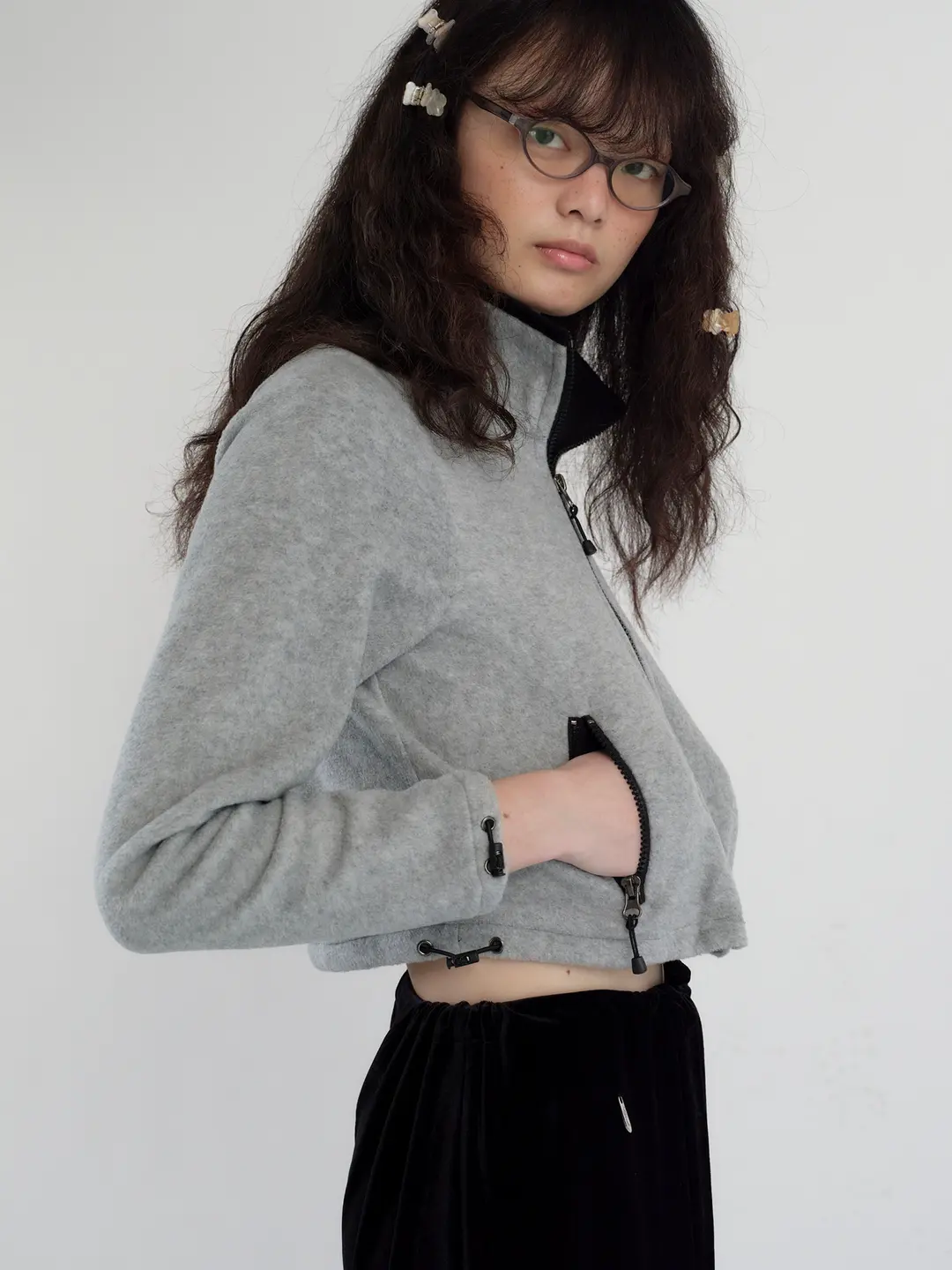캐롤쇼페 COMFY FLEECE JACKET IN GRAY 상품 이미지 2