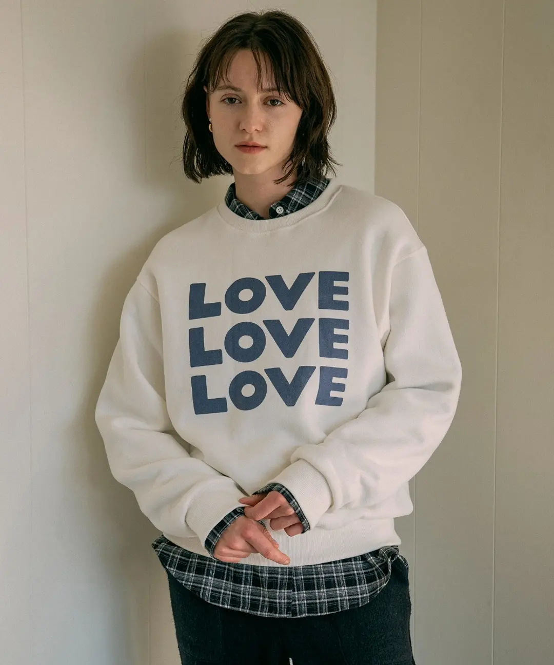 반원 아뜰리에 A3504 LOVE 스웨트 셔츠_Ivory 상품 이미지 2