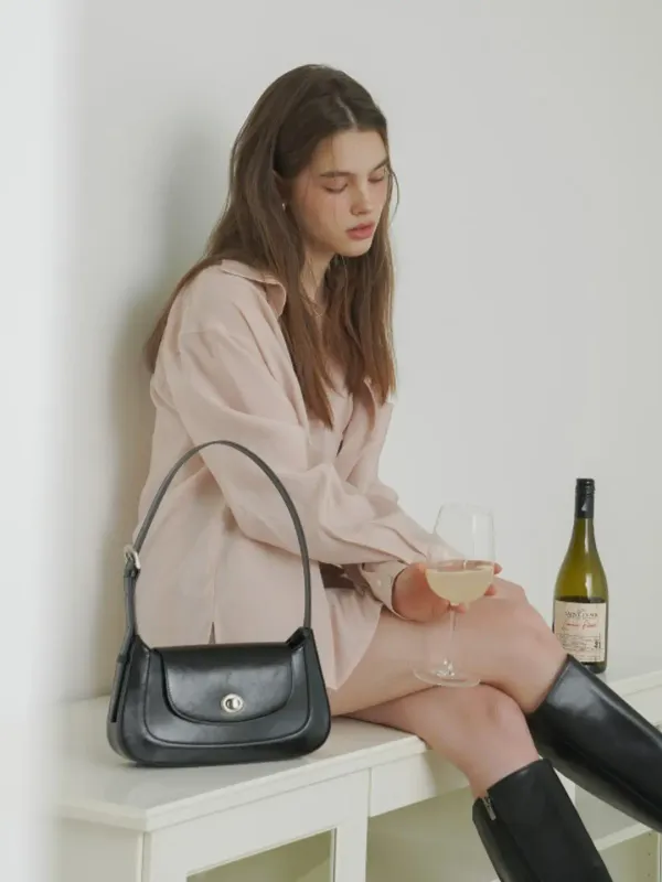미뇽 호보 숄더백 Mignon Hobo Shoulder Bag_Black