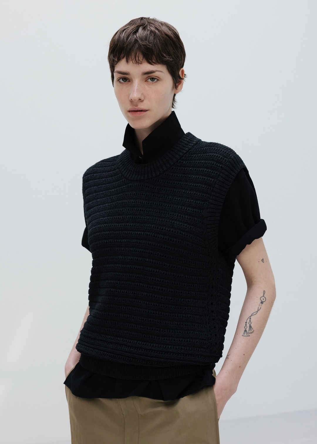 우마뭉 Paper & boucle crochet vest_Washed black 상품 이미지 2