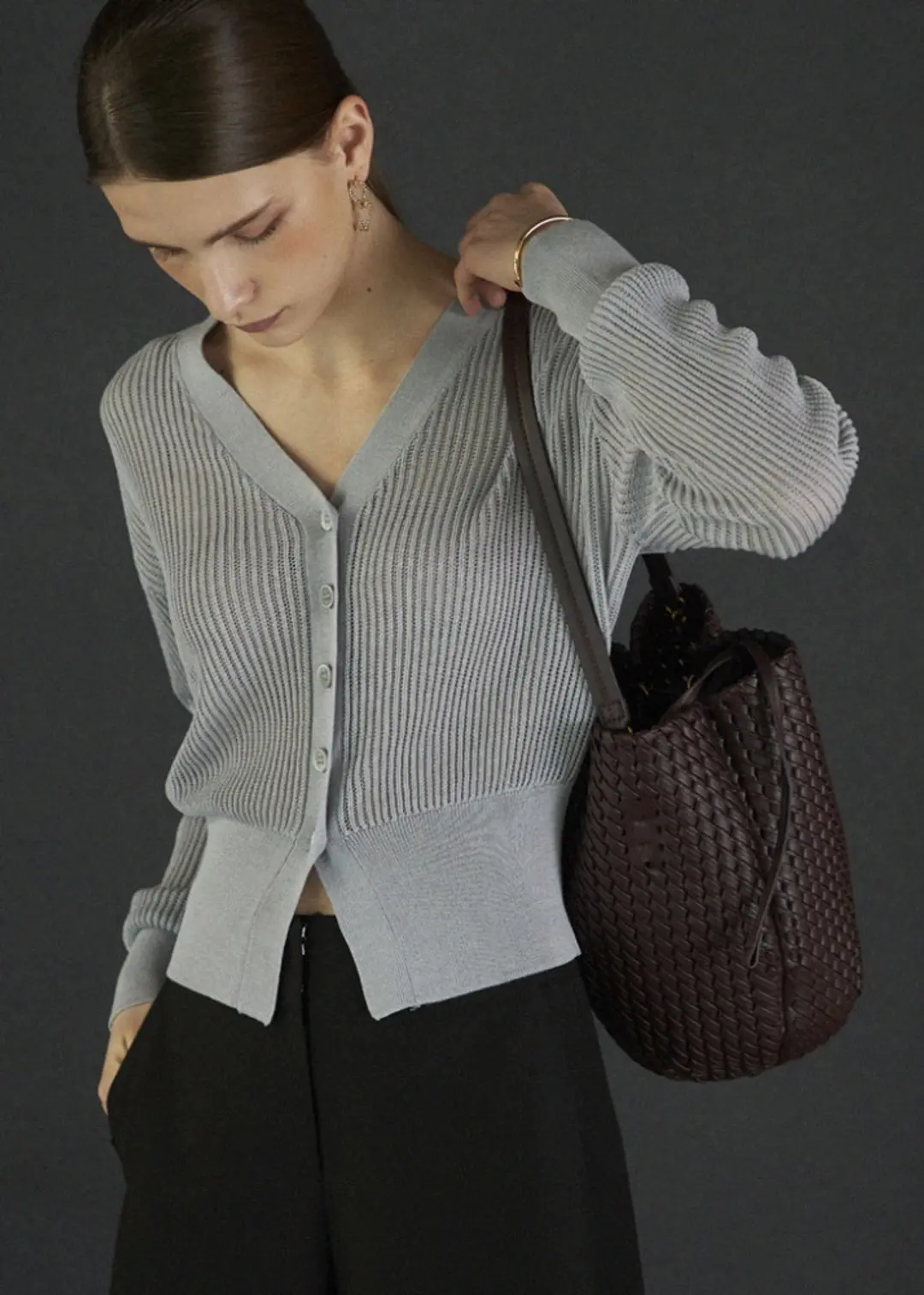 메종드이네스 V-NECK SUMMER CARDIGAN_GRAY 상품 이미지 2