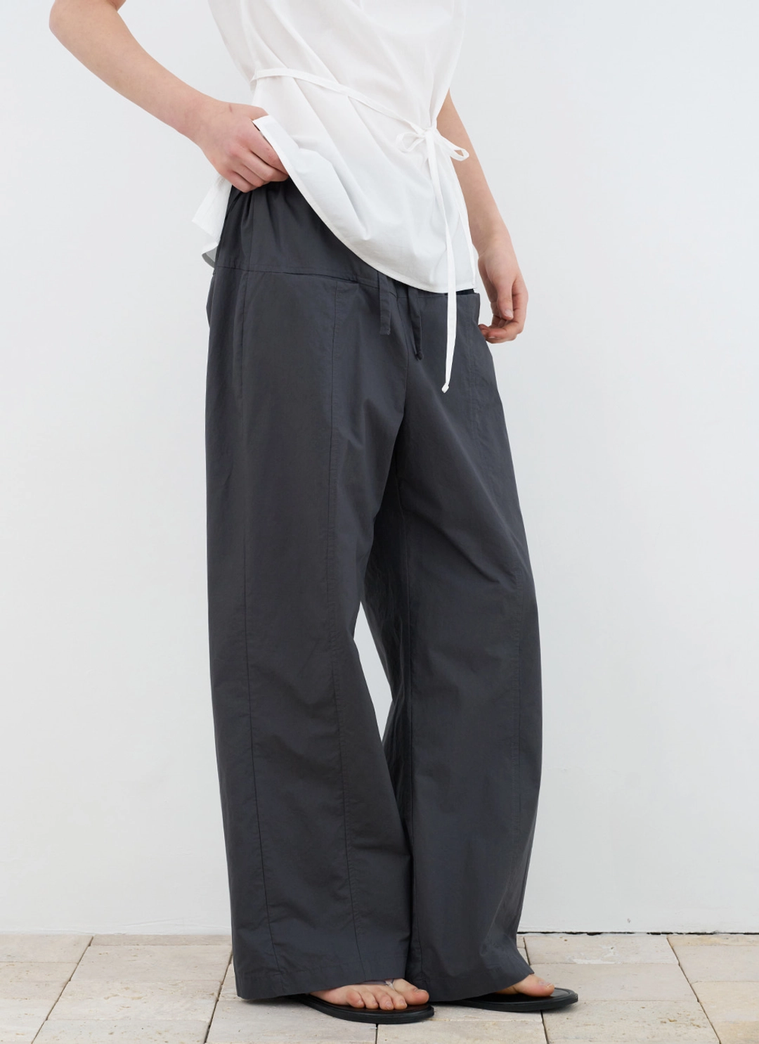 르닐 Margo Fold-over Pants (Charcoal) 상품 이미지 1