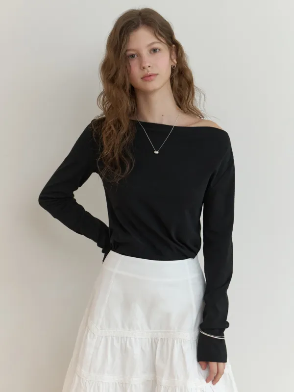 Dona off shoulder t-shirt (black)