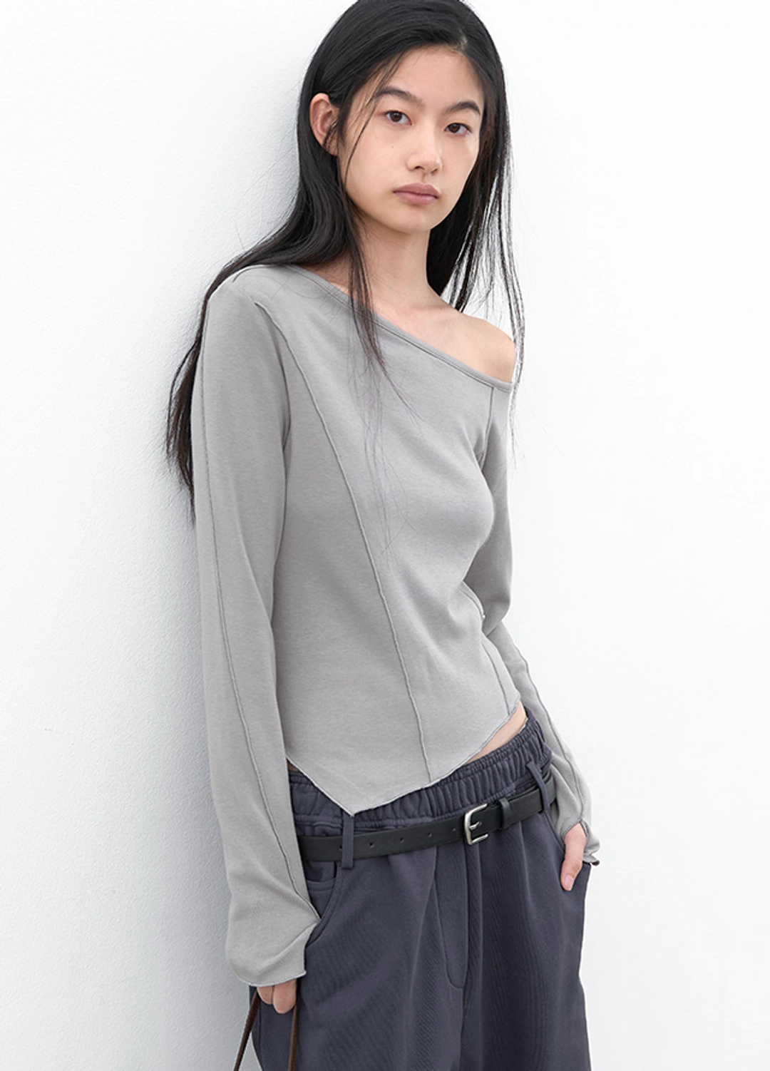 아뜰리에 나인 (T-7273)ONE SHOULDER INTERLOCK TEE 상품 이미지 2