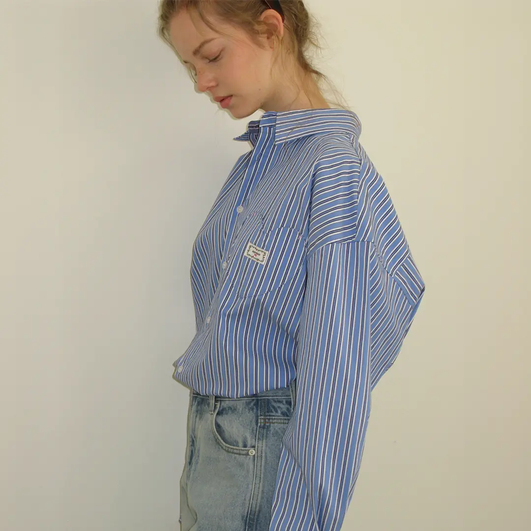 론론 STRIPE STITCH HEART POCKET OVER FIT SHIRT BLUE 상품 이미지 2