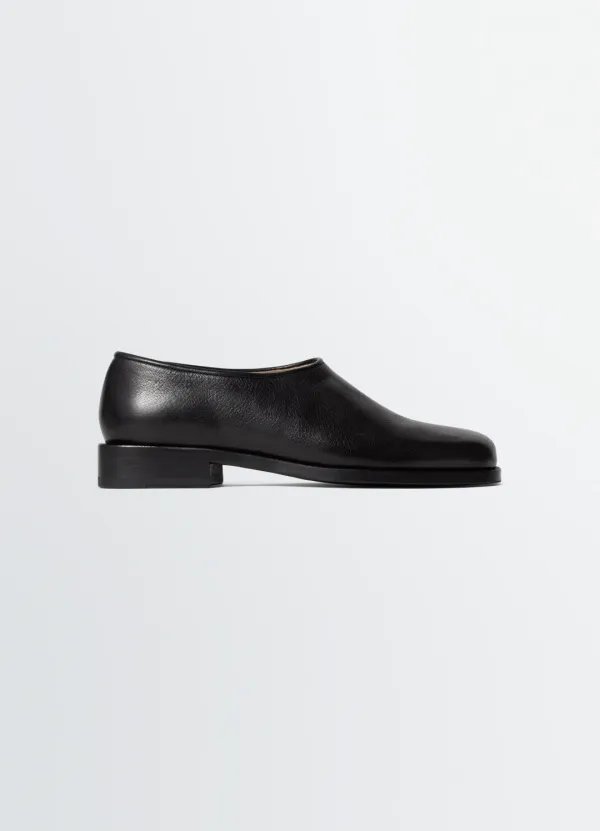 ANATOMIC SLIP ON IN LEATHER