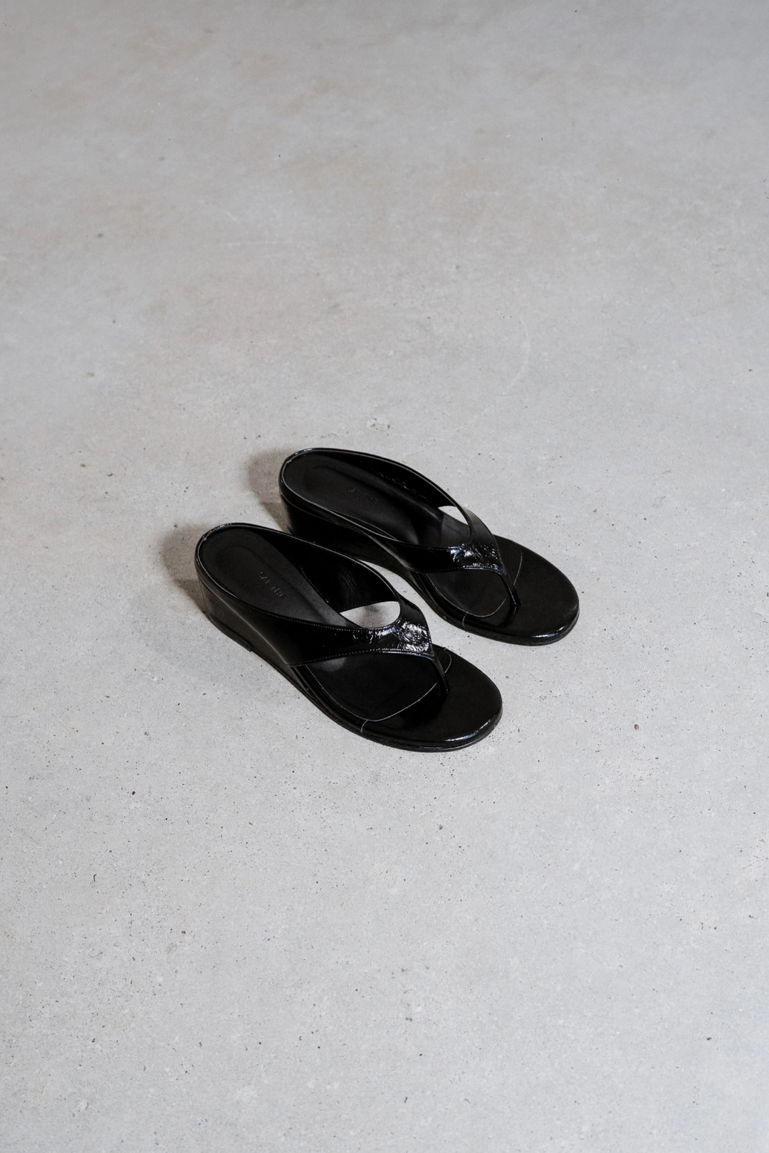스앨더 26434_Black glossy mules [ New Season / 10% DC ] 29일 PM 5 마감 상품 이미지 2