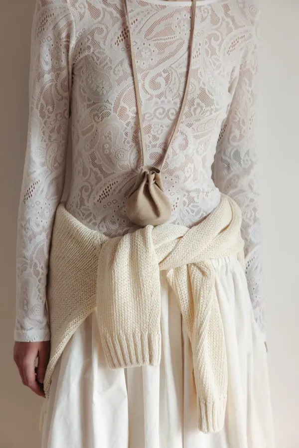 Boat neck knit (ivory / brown)