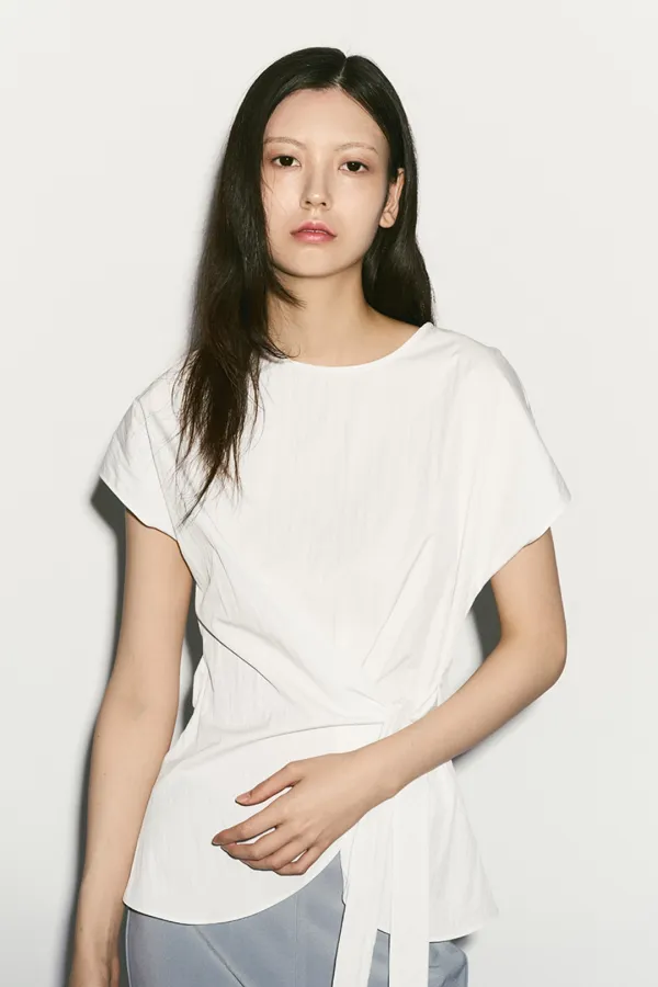 SIDE TIE TULIP HEM BLOUSE