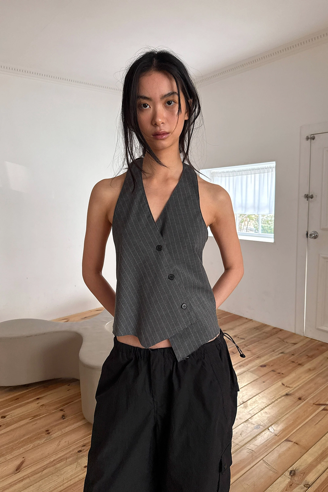 다이애그널 OFFSET HALTER VEST 상품 이미지 2