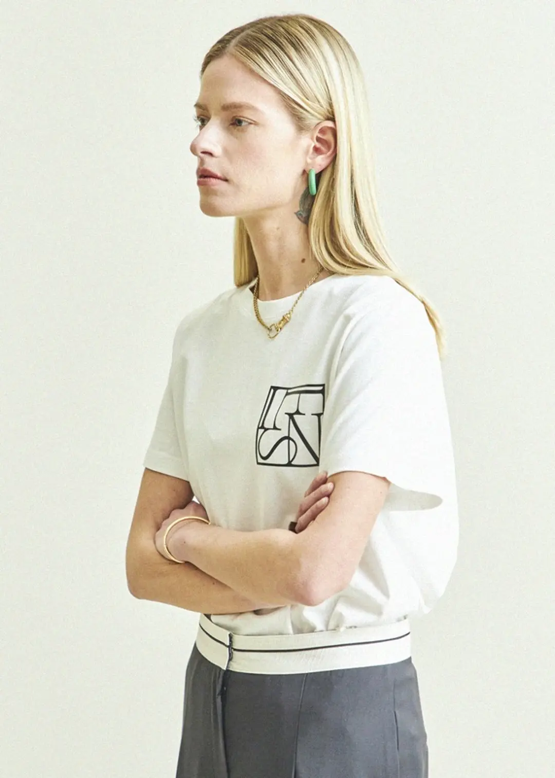 메종드이네스 INES LOGO T-SHIRT_WHITE 상품 이미지 2