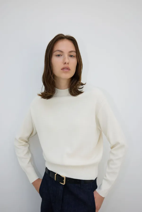 Double faced half neck Knit _ivory