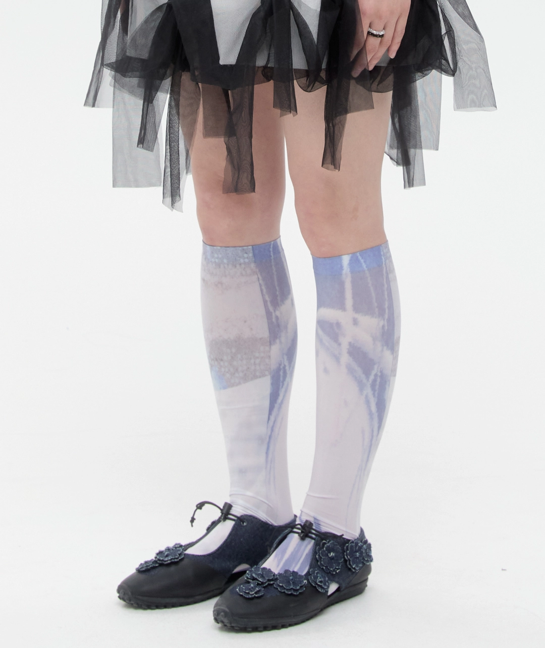 타입서비스 Captured Knee Socks [White] 상품 이미지 1
