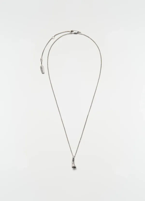 CLOVE NECKLACE