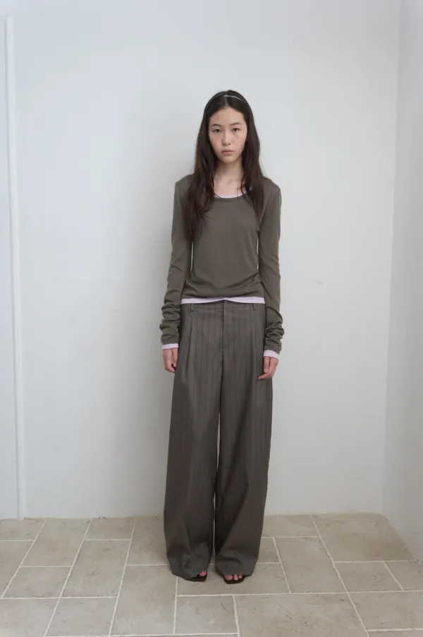 STRIPE PLEATS WIDE PANTS_GREIGE