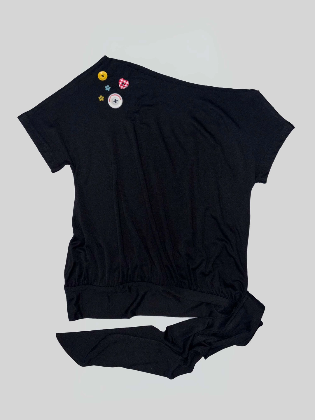 스컬프터 Off-Shoulder Button Tee Black 상품 이미지 1