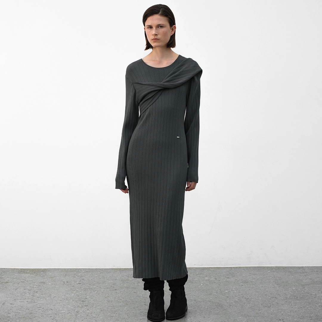 아뜰리에 나인 (OP-6297)COLARE TWIST KNIT DRESS 상품 이미지 2