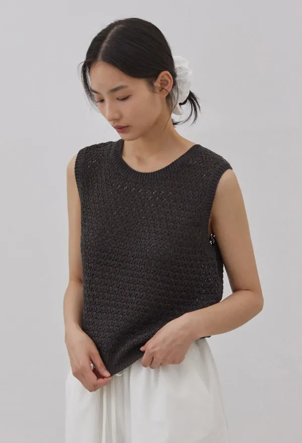 NUST KNIT SLEEVELESS