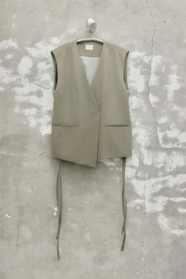 Oversized Tailored Vest