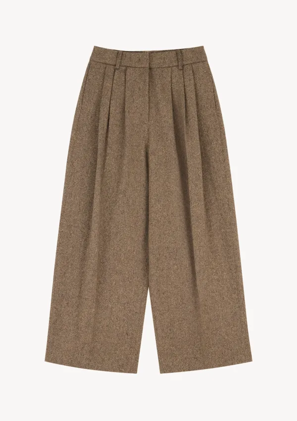 Sleek Pintuck Wool Slacks in Brown