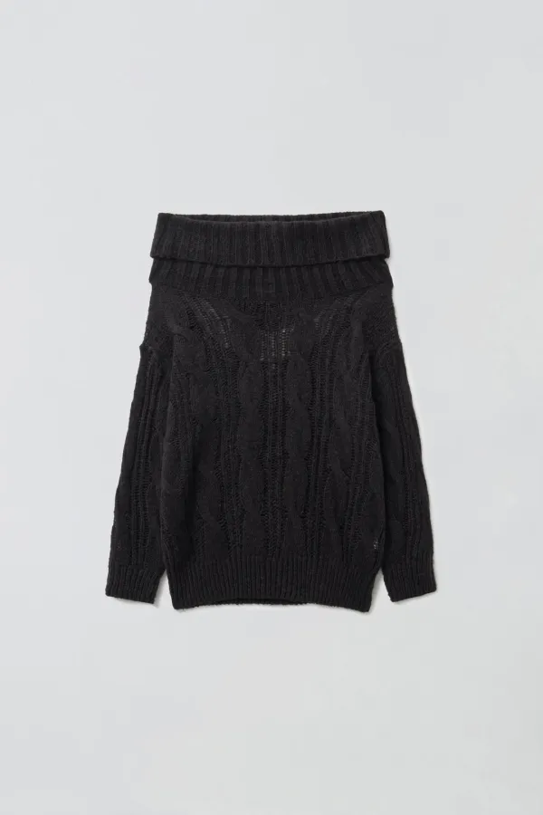 SHEER CABLE OVER KNIT_BLACK