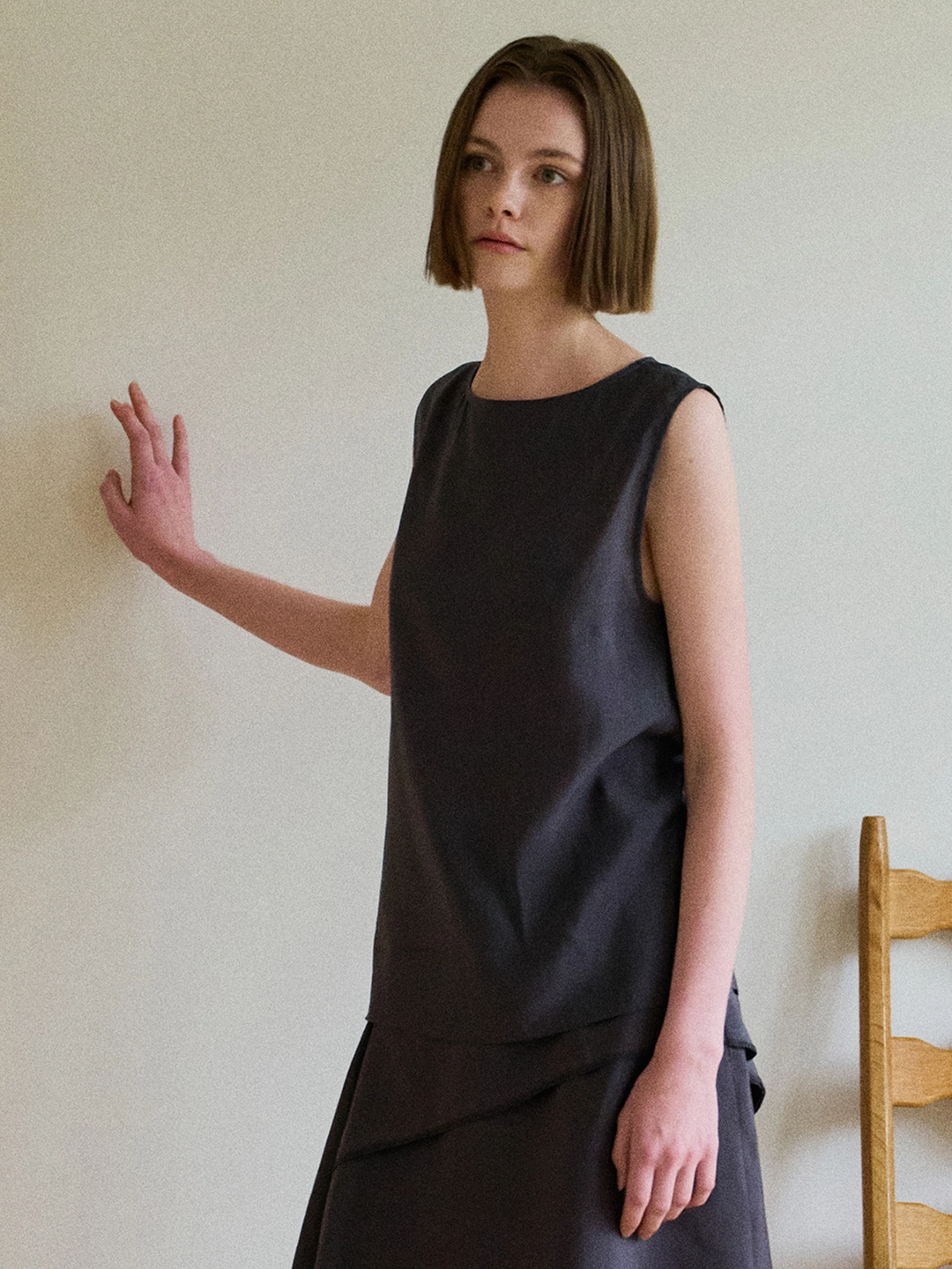 리볼드 Agoya Sleeveless BL_(Charcoal) 상품 이미지 1
