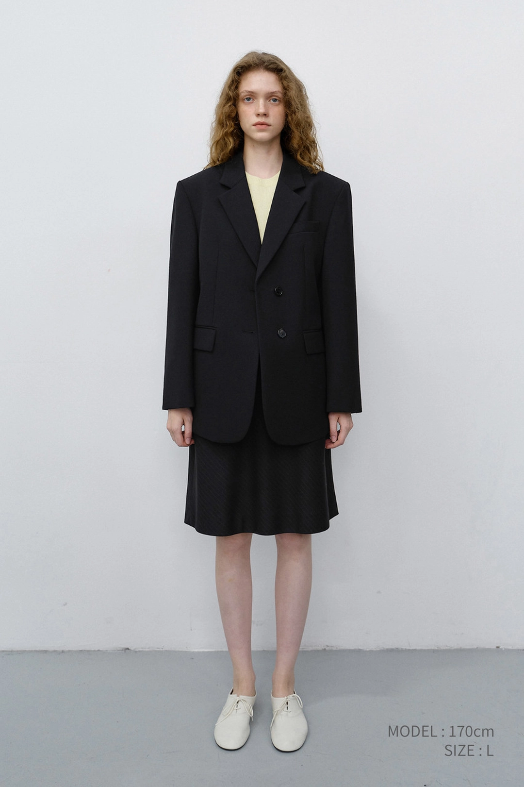 던스트 ESSENTIAL 2 BUTTON WOOL BLAZER BLACK_UDJA6C202BK 상품 이미지 2