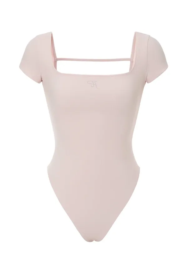 Athletic bodysuit