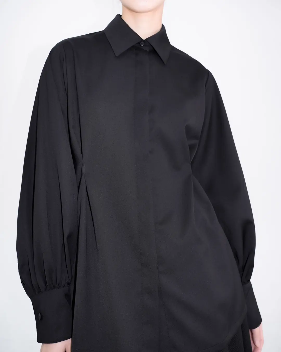 유노이아 front tuck line shirt 상품 이미지 2