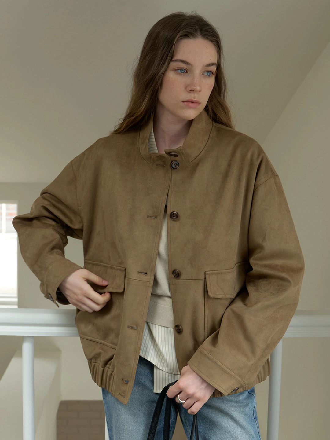 어몽 A SUEDE BOMBER JUMPER_KHAKI BEIGE 상품 이미지 3