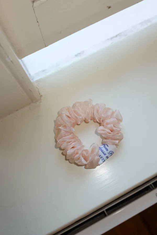 Pluto Scrunchie_Apricot