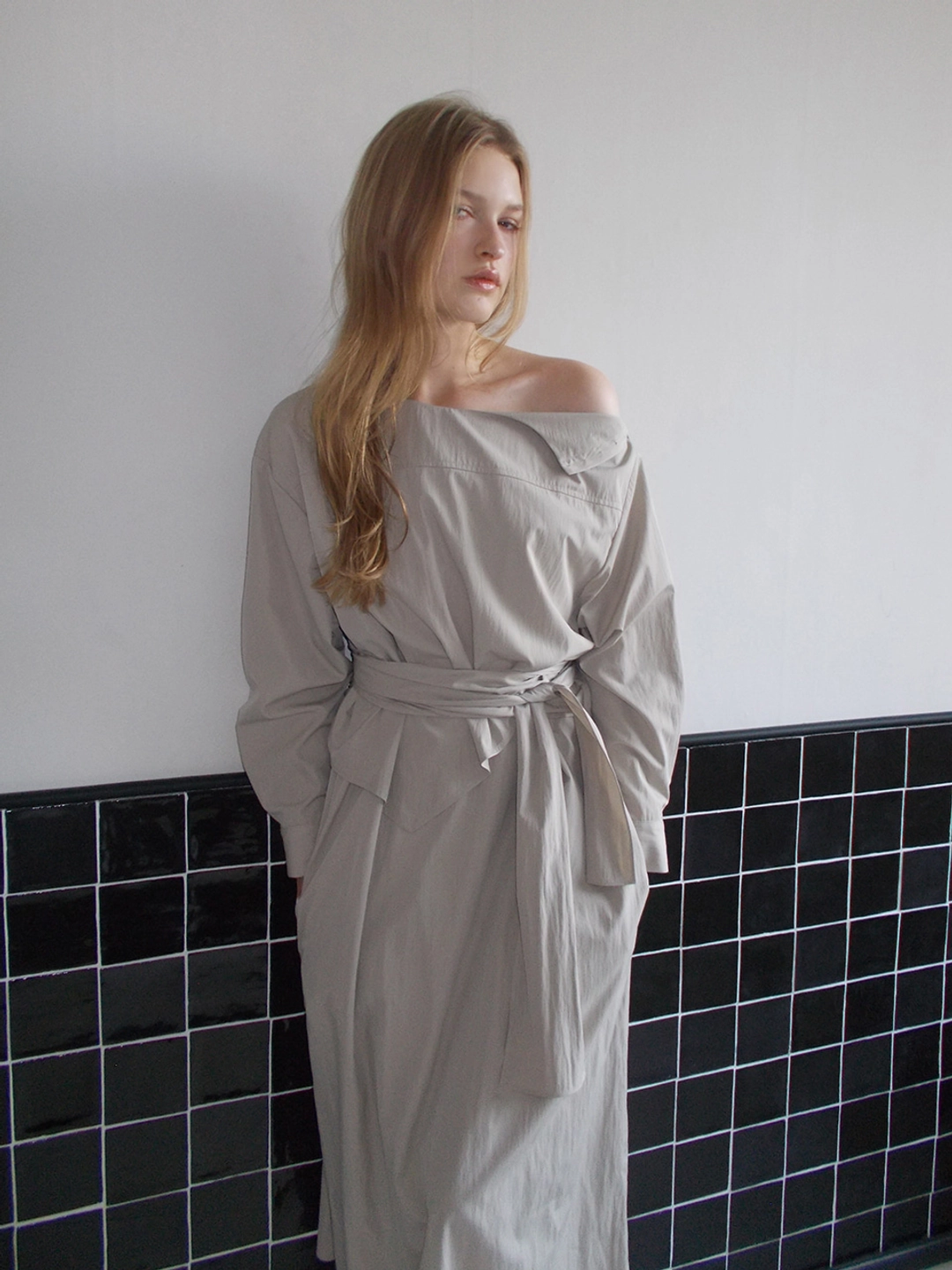 에트몽 2-Way Shoulder Strap Dress, Beige 상품 이미지 2