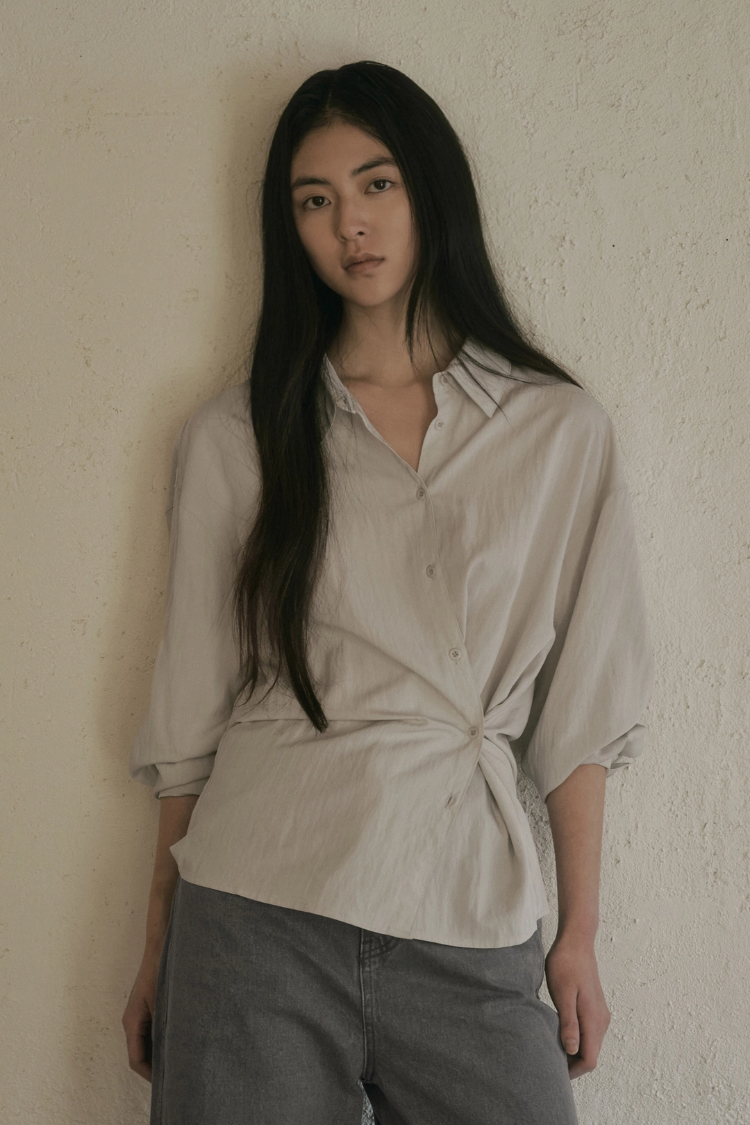 세이지먼트 OCELIA DRAPED BLOUSE_GRAYISH BEIGE 상품 이미지 2
